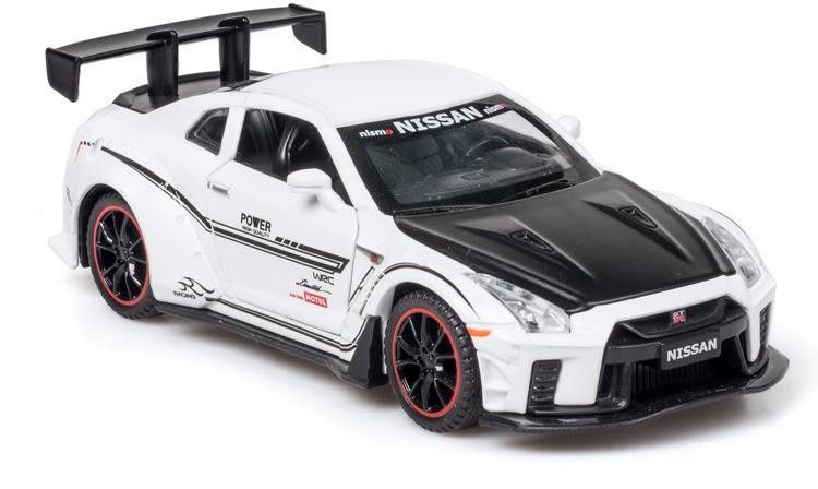 Машинка металева дитяча Nissan GT-R (R35) Auto Expert Білий 30131 фото
