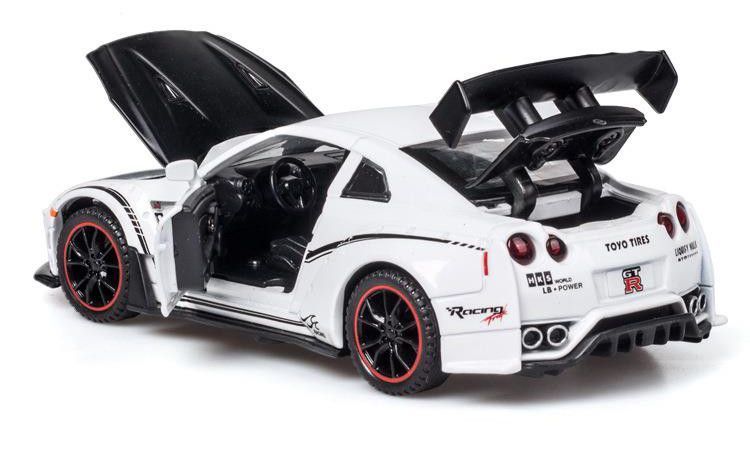 Машинка металева дитяча Nissan GT-R (R35) Auto Expert Білий 30131 фото