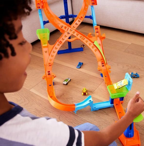 Детский гоночный трек Хот Вилс Hot Wheels Вертикальная восьмерка 68 см 36391 фото