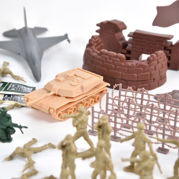 Игровой набор Солдатики Fun Banka &ndash; Сухопутные силы, 100 предметов 27878 фото